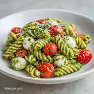 Pesto Mozzarella Pasta Salad: Fresh and Zesty